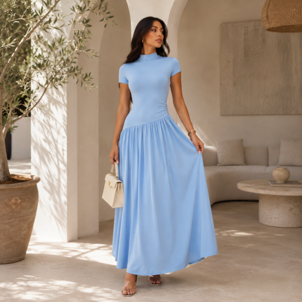 Robe Longue Bleu Ciel Cintrée Élégante Femme