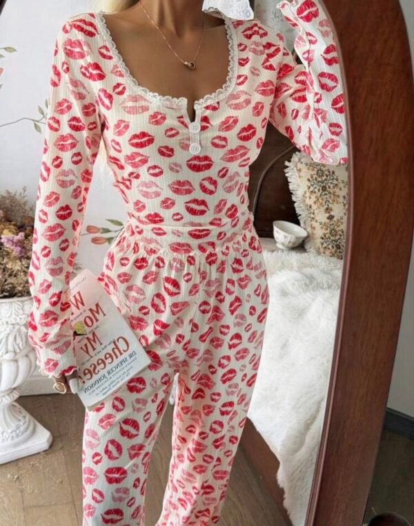 Ensemble Pyjama Femme Rose à Imprimé Lèvres