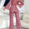 DUSKBASE Ensemble pyjama avec haut à manches longues évasées et imprimé floral froncé et pantalon pour femmes, pour la saison des fêtes, vêtements d'automne-hiver confortables et élégants