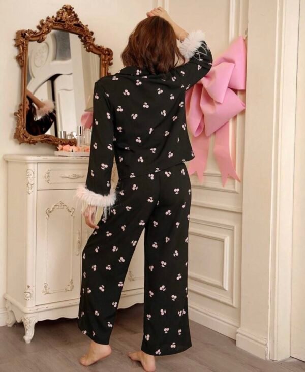 Ensemble Pyjama Femme Noir à Motif Cerises et Nœuds