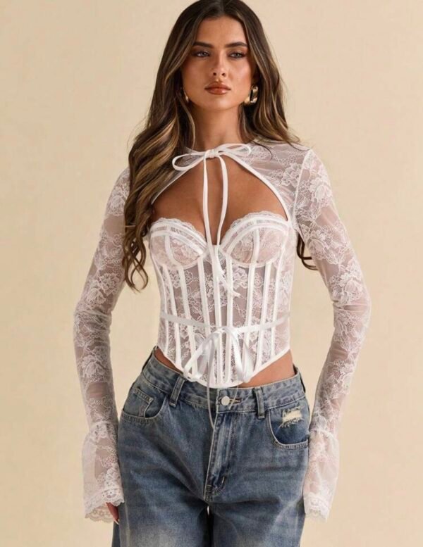 ملابس صيفية من SHEIN BAE، توب دانتيل أنيق مناسب للمنزل والخروج، بتصميم مستوحى من جلسات الشاي والستايل الملكي، مناسب للخروجات، شاي بعد الظهر، الحفلات والسفر، بأكمام طويلة، ومناسب أيضاً لعيد الحب