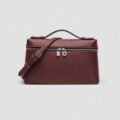 1 pièce Sac à épaule carré en PU grain de litchi de couleur unie, petit sac à main pour femmes, convient pour assortir à la mode quotidienne, sorties, shopping, fêtes. Sac de navette élégant pour femmes. Cadeau idéal pour la Saint-Valentin. Confortable et , sac à main élégant. Choix de cadeau personnalisé, accessoire 2025. Style convenant à toutes les occasions. Sensation de luxe abordable. Sac de fête rebelle, très adapté pour les fêtes, les mariages, les bals, les dîners/banquets.